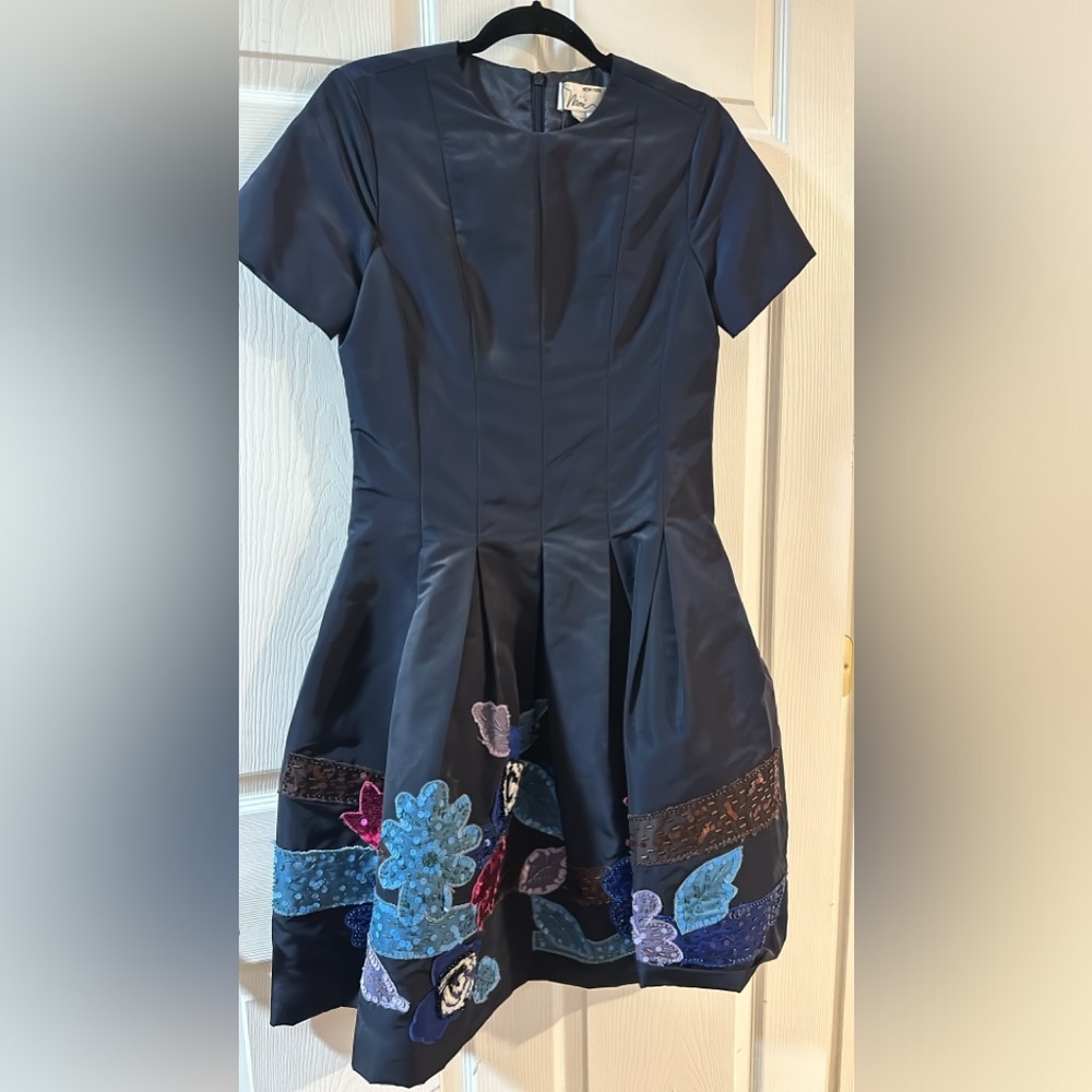 Silk navy blue dress women’s size 4 beaded flowers